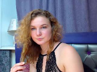 Indexed Webcam Grab of Curlyusue