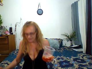 Indexed Webcam Grab of Squirtingcalgirl