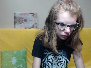 Indexed Webcam Grab of Dominicaslow