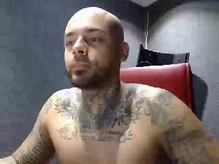 Indexed Webcam Grab of Bald_man_tattoo