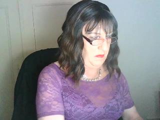 Chat with TracieSatinMILF