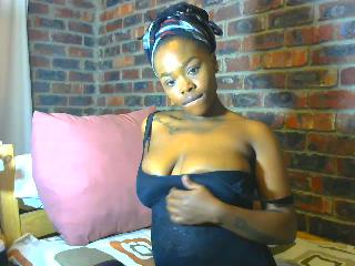 Indexed Webcam Grab of Petitehungrypussy