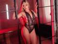 CharlotteeWhite is live now!
